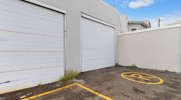 To Let commercial Property for Rent in Salt River Western Cape